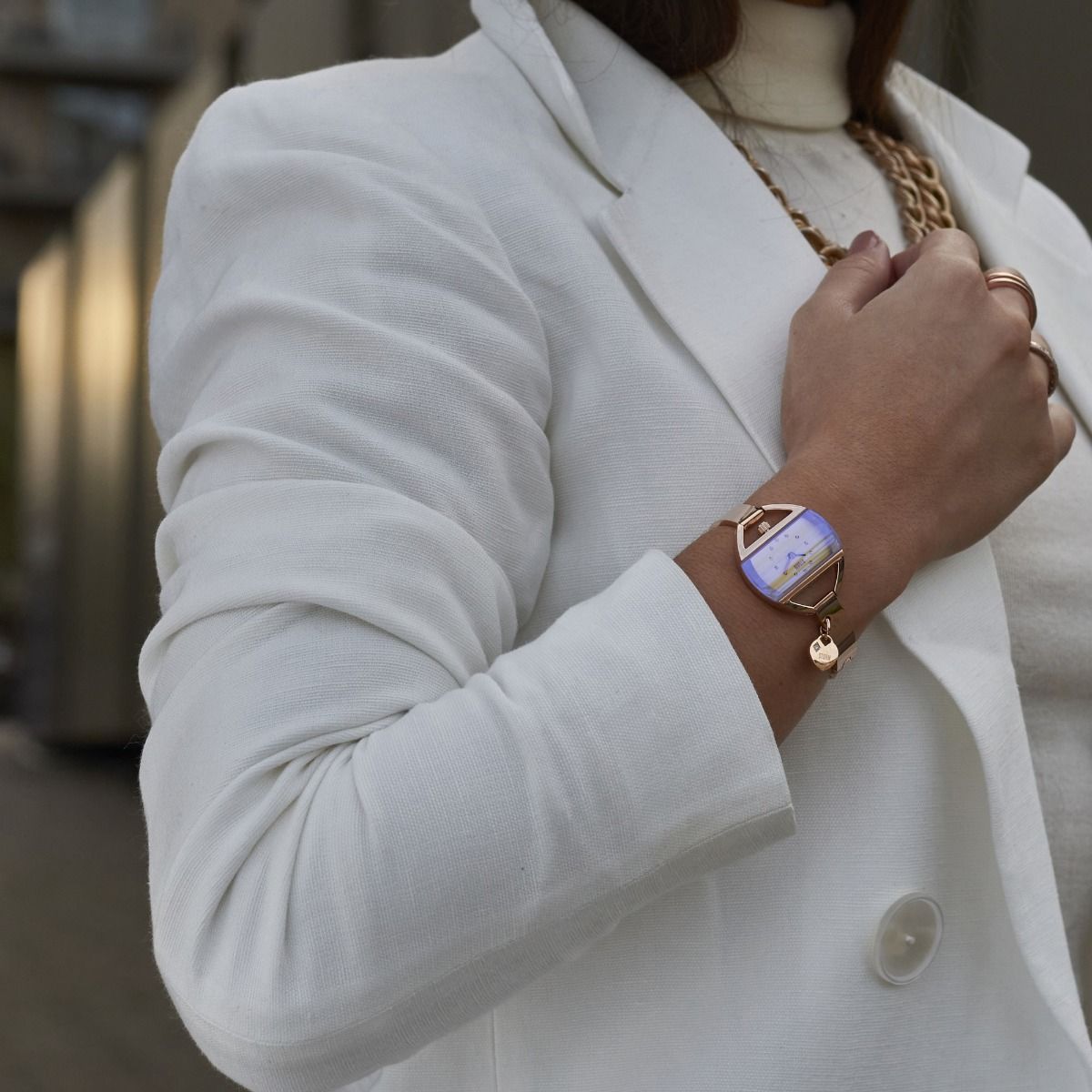 EXTRA-WRIST-2