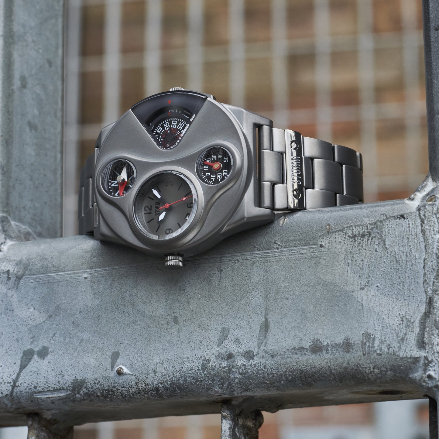 STORM V2 NAVIGATOR IP MATT GREY STREET VIEW